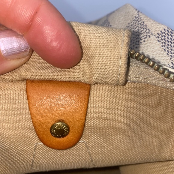 100% authentic  LOUIS VUITTON Damier Azur Speedy 30 Est. Retail $1,370.00 - Picture 10 of 13